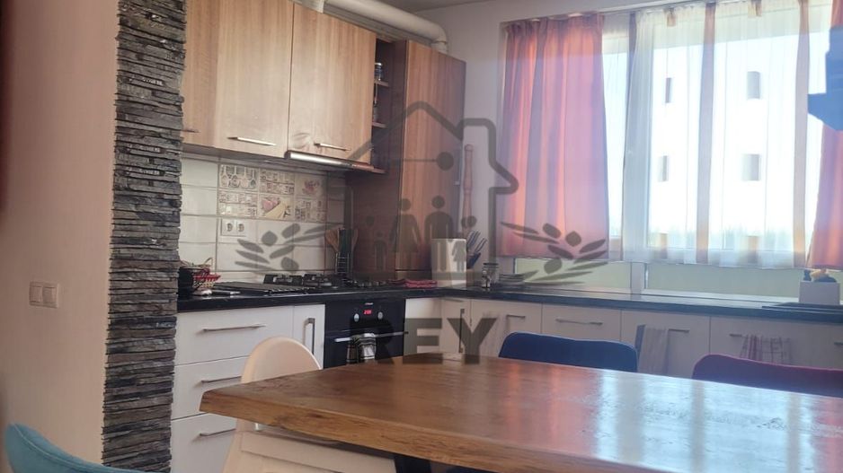 Apartament 3 camere - Poză 3