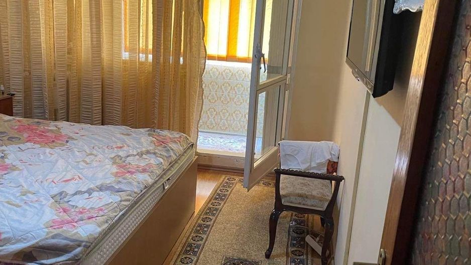 Brancoveanu 3 Camere,etaj 2,acte,liber,mutare imediata - Poză 1