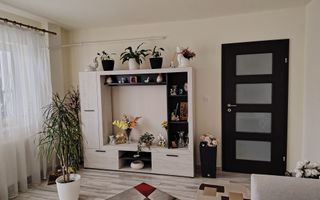 Apartament de vânzare cu două camere  etaj 2 zona Gării - Poză 2