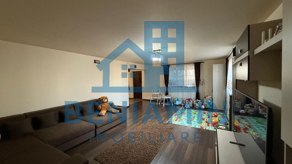 Casa P+1-cu 3 dormitoare-2 bai-Living-Bucatarie-Bariera Valcii - Poză 1