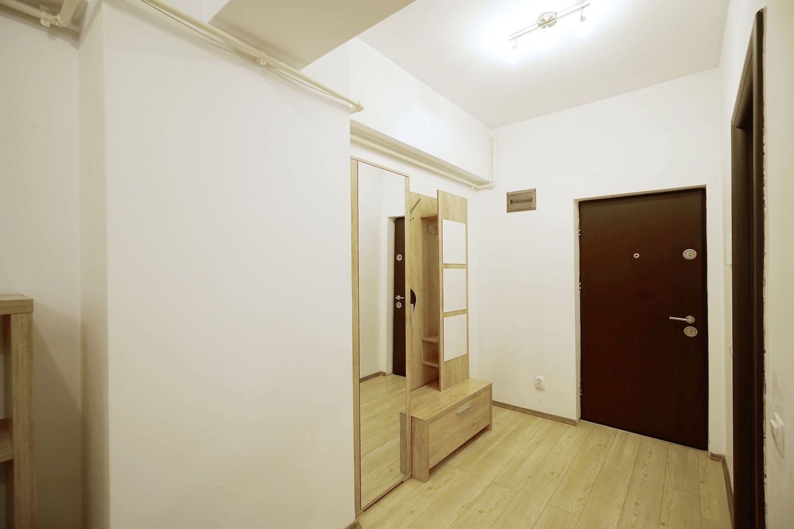 Apartament deosebit linga Mall Vitan pe str. Matache Dobrescu - Poză 4