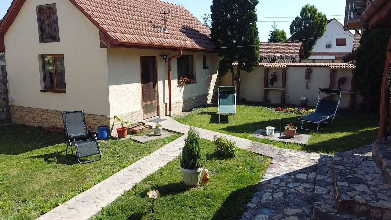 Oportunitate rara: Casa zona Titulescu cu teren generos 37.48 Ar - Poză 3