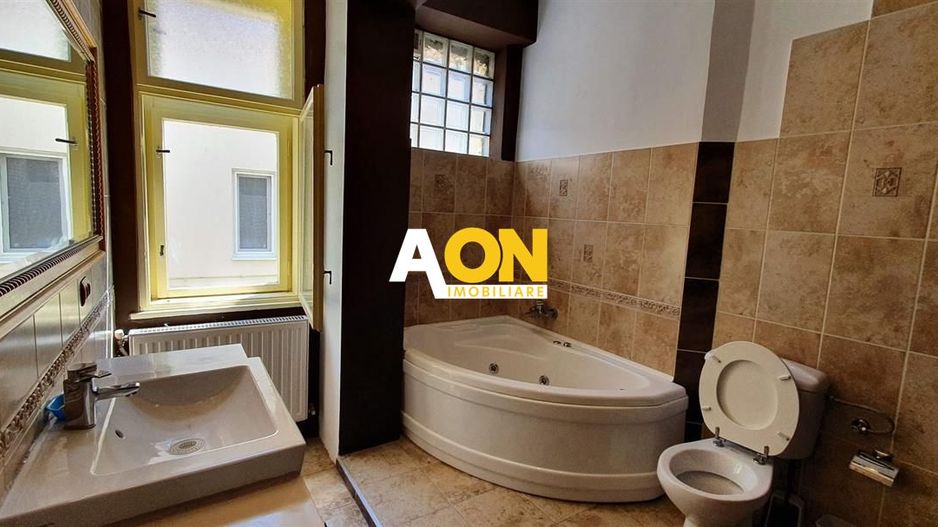 Casa situata ultracentral langa Poarta I a Cetatii Alba Carolina - Poză 7