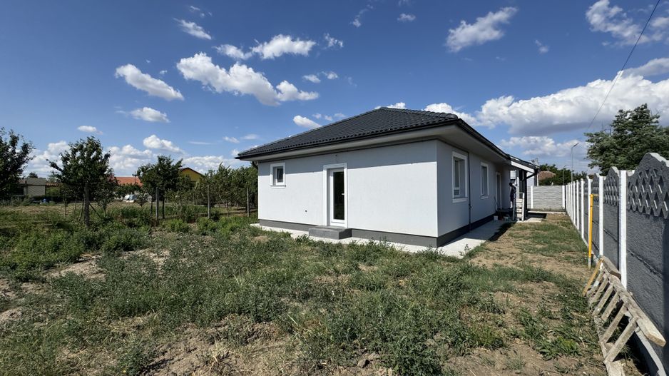 Individuala Parter Sanmihaiu Roman,Vatra Veche,4 Camere,2 Bai,Teren Generos - Poză 5