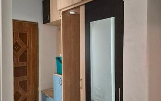 De inchiriat apartament 2 camere - Poză 1