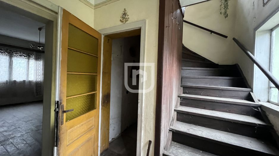 De vanzare casa, atelier fierarie, 4 anexe - 2507 mp in Manastirea Humorului - Poză 7