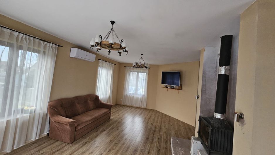 Vila individuala la 30 km de Timișoara - Poză 1