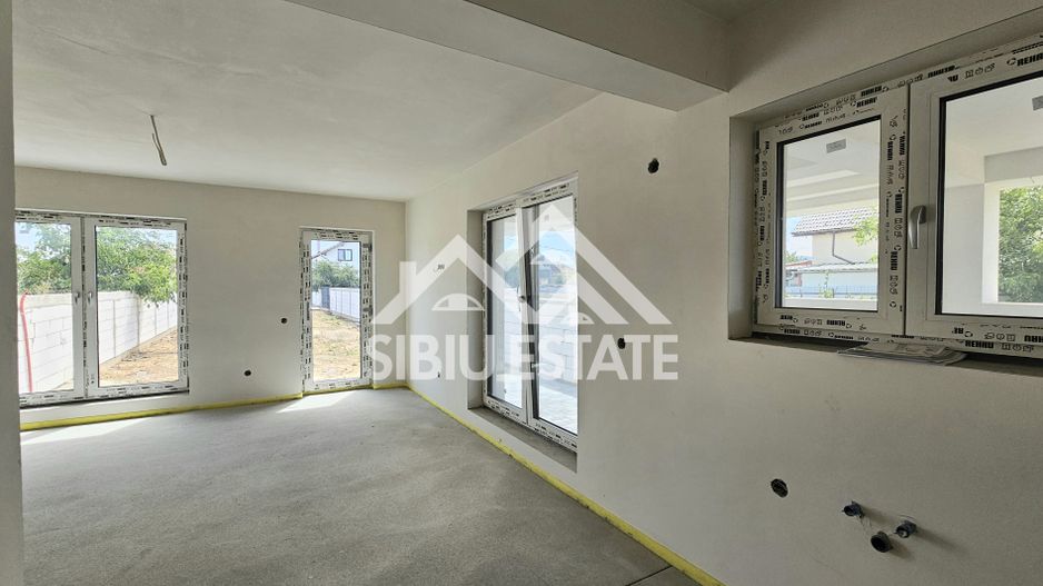 Casa Sibiu, confort nou, teren 600 mp - Poză 24