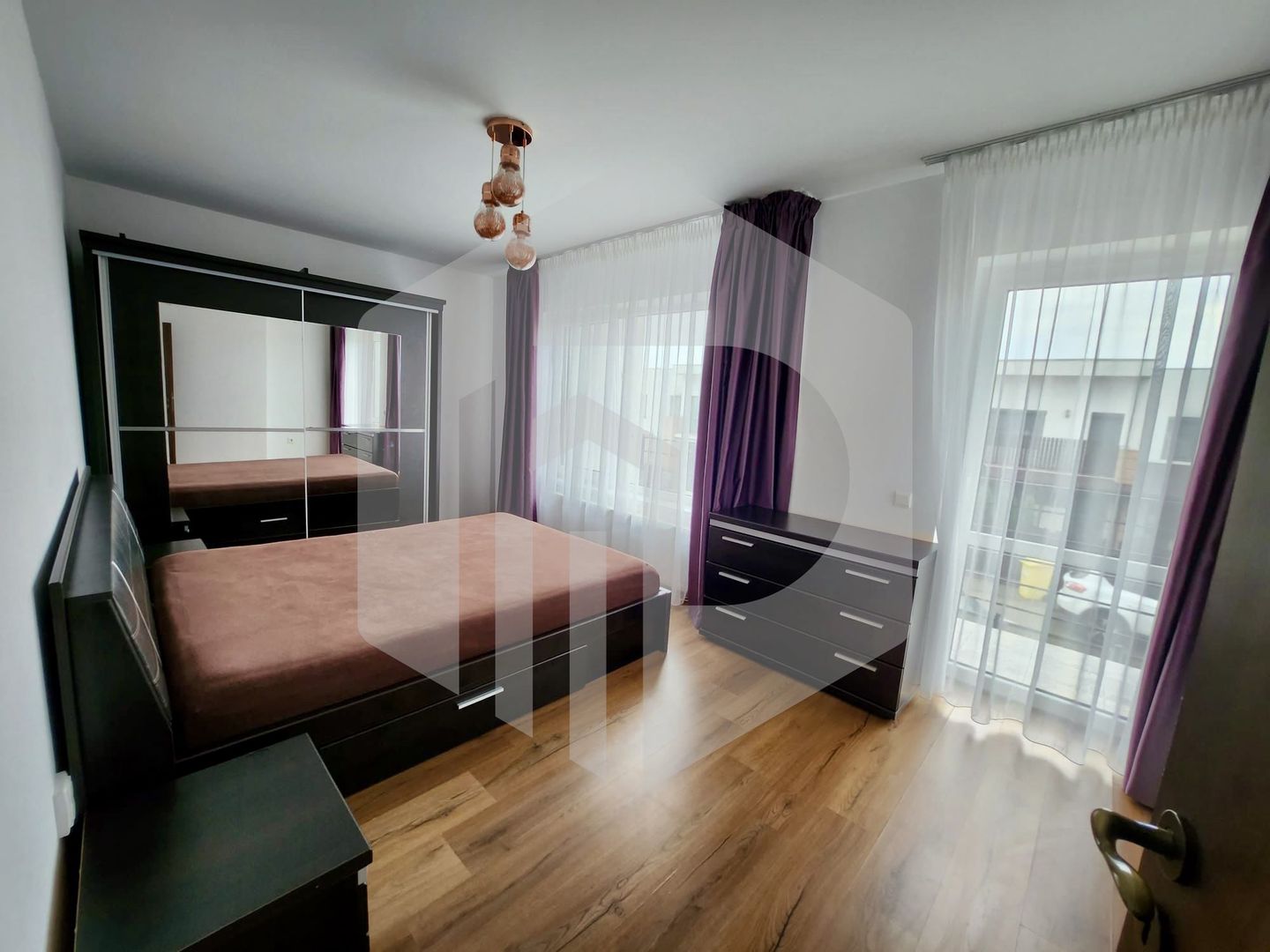 Casa de inchiriat in Turnisor- Curte proprie+ garaj propriu - Poză 3