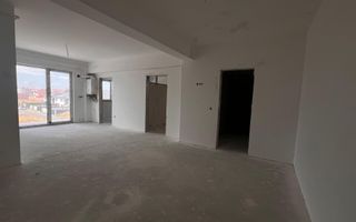 Ap cu 3 camere la etajul 2, incalzire in pardoseala, balcon si parcare - Poză 1
