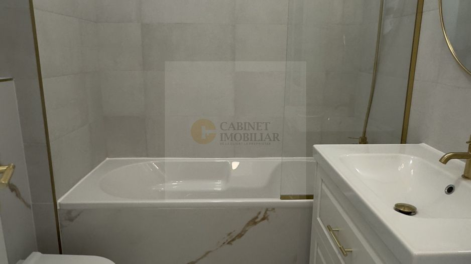 2 camere decomandat | Mobilat și utilat lux | Vedere panoramica - Poză 18