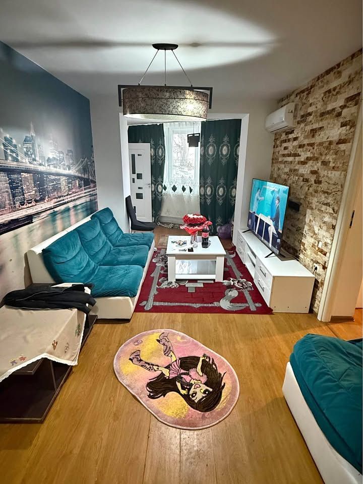 Apartament 4 camere, decomandat in Cetate - Poză 1