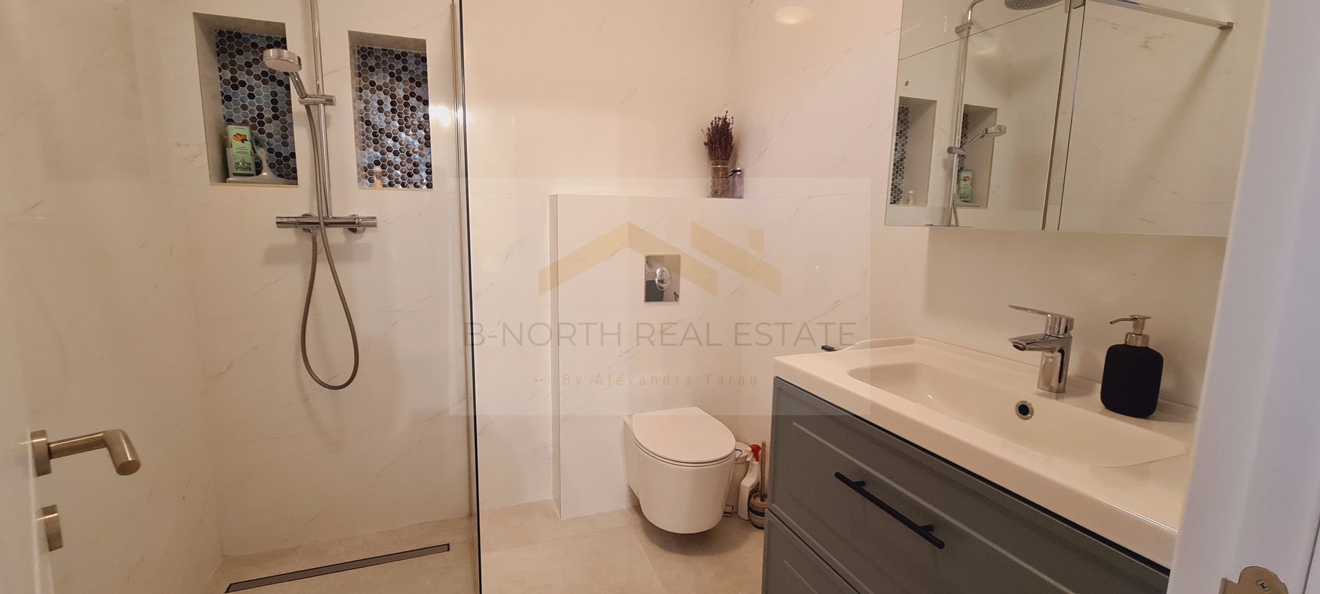 VILĂ DE ÎNCHIRIAT – OTOPENI, Str. 23 August (lângă Penny) - Poză 13