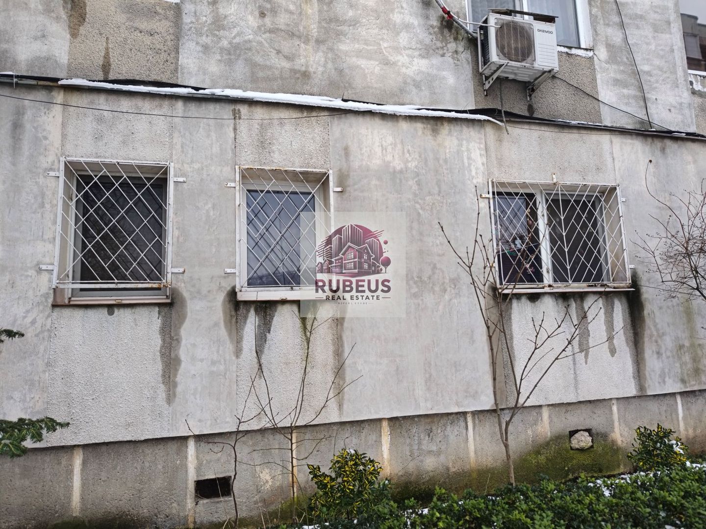 Garsonieră intimă, central Orșova, spre Dunăre – ideal investiție - Poză 14