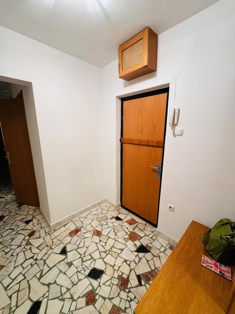 Apartament cu 3 camere de vanzare Drumul Taberei - Poză 9