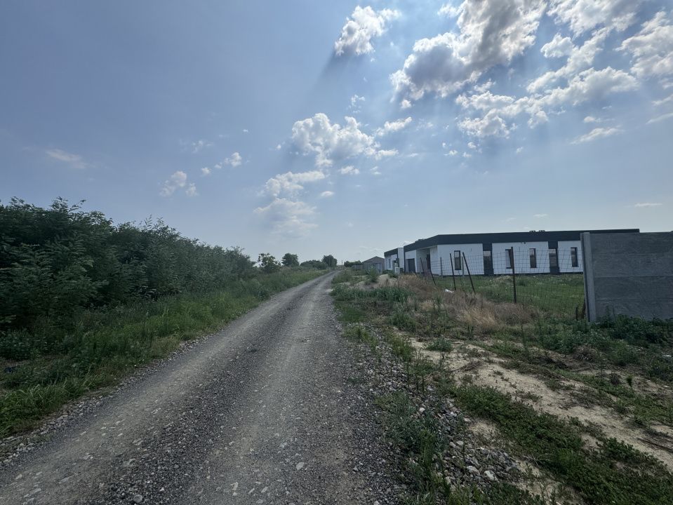 Teren Mosnita Noua cu toate utilitati pe parcela si gard | 772 mp  - Poză 11