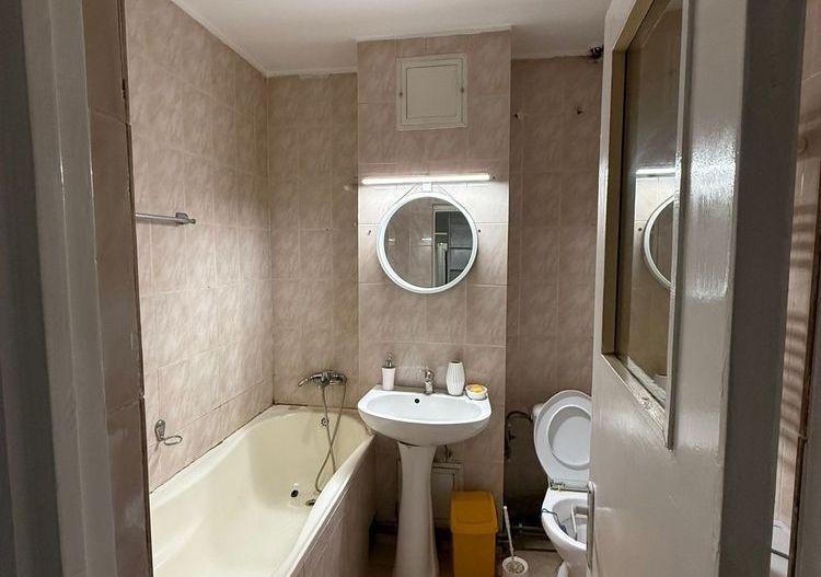 Apartament cu 3 camere- Ultracentral - Poză 6