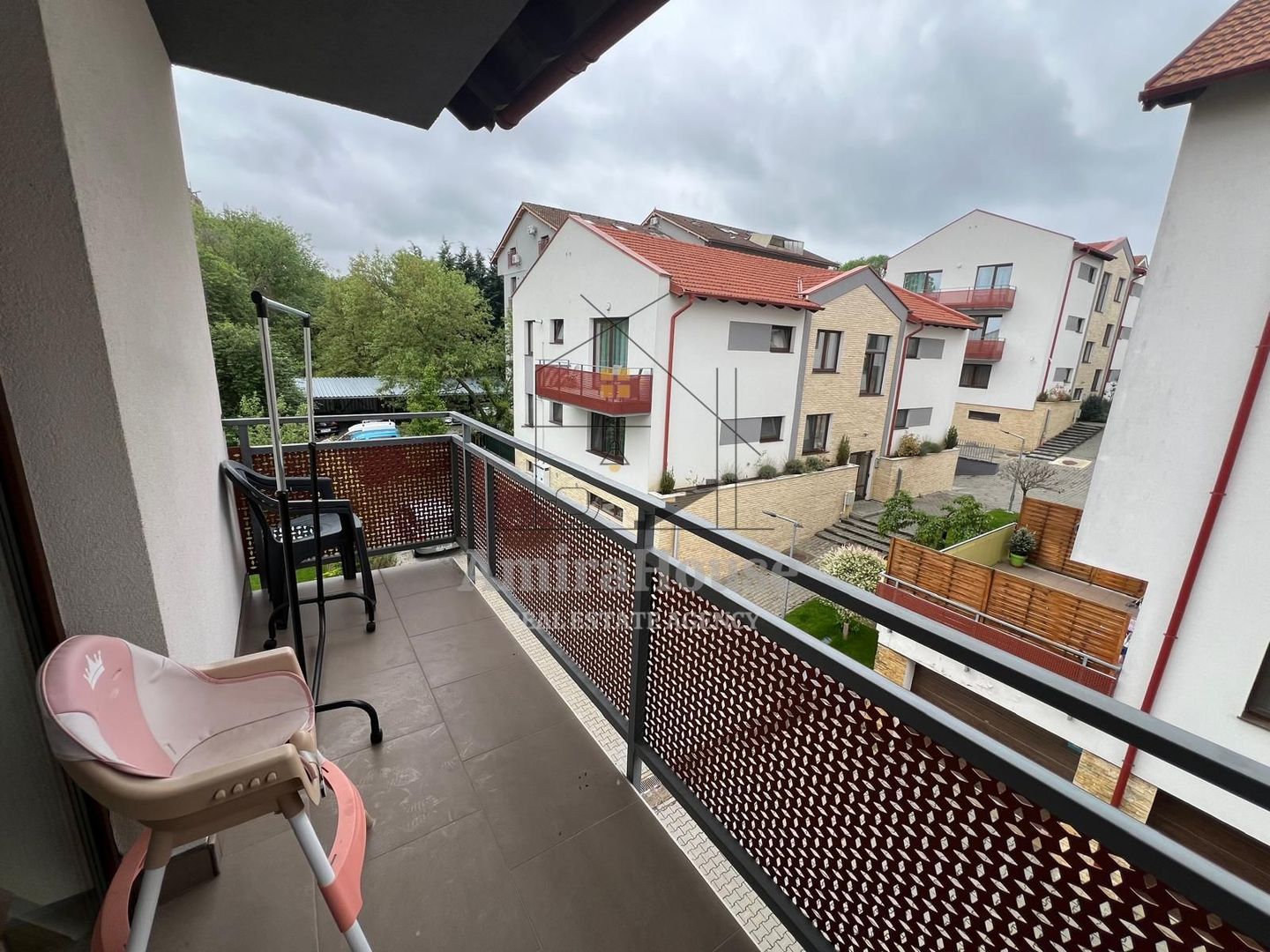 Apartament 4 camere, 90 mp, parcare, finisat, cartier Europa - Poză 15