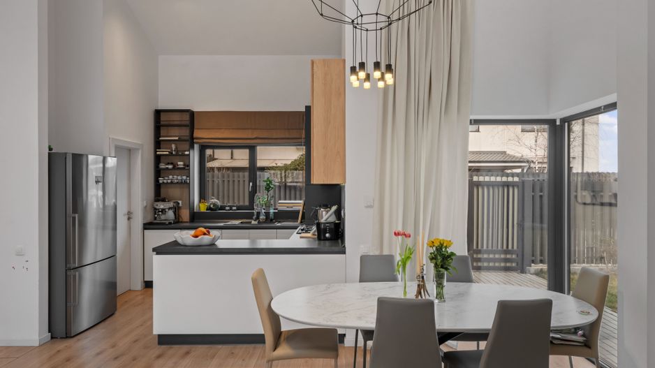 Vila pe parter cu 5 camere  | 655 mp teren | dotata cu panouri solare - Poză 14