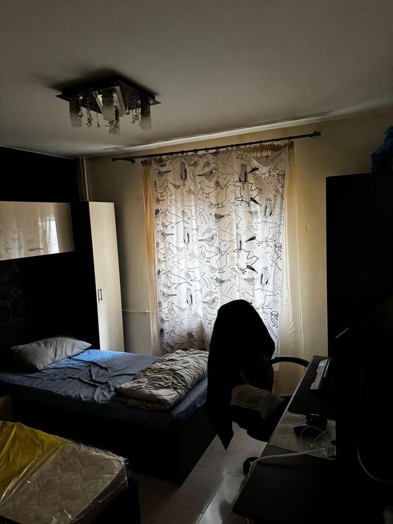 Apartament cu 3 camere , str. Bozieni - Poză 10