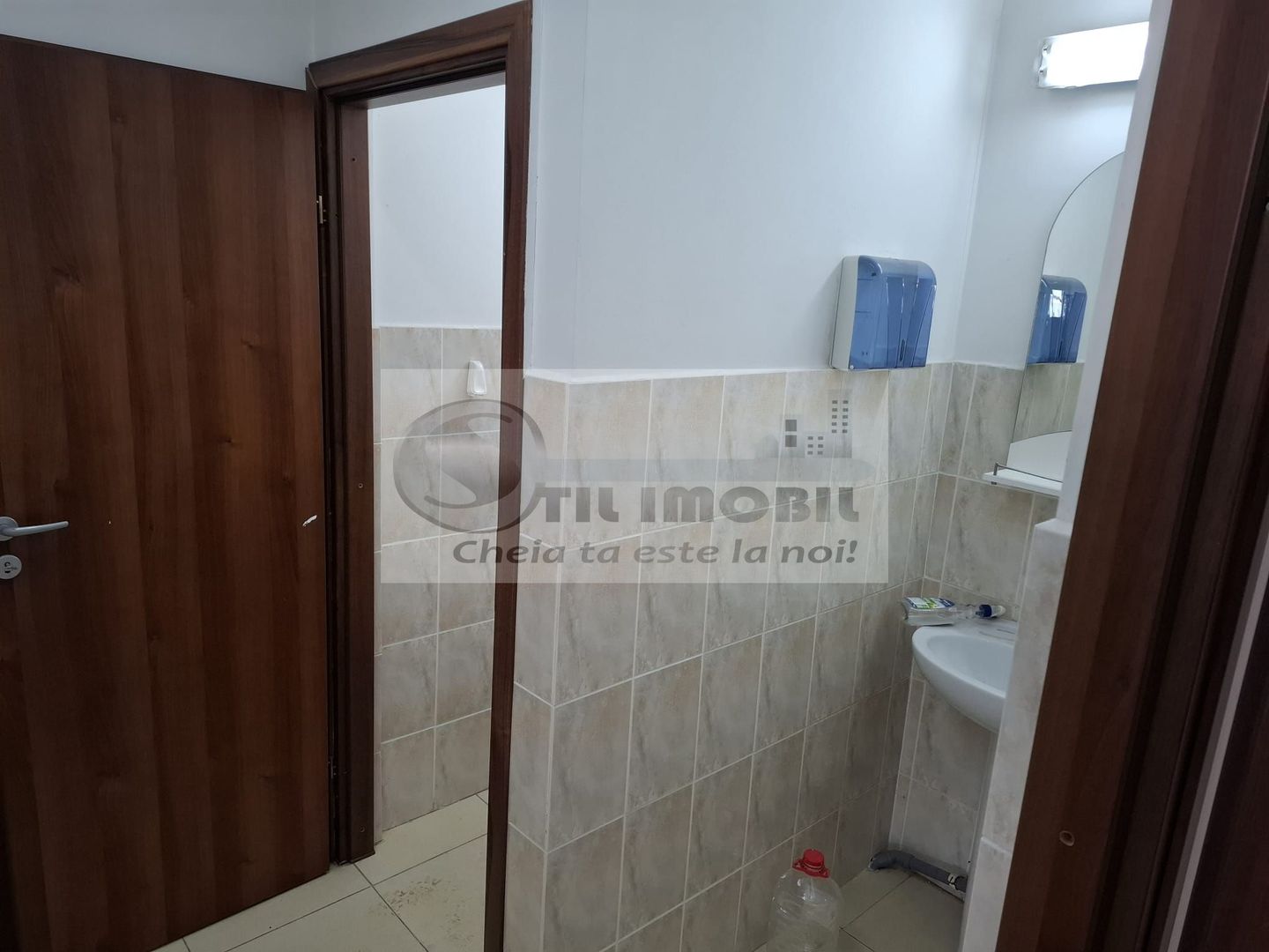 Spatiu depozitare de inchiriat,  suprafata 1250mp +500mp birou - Poză 10