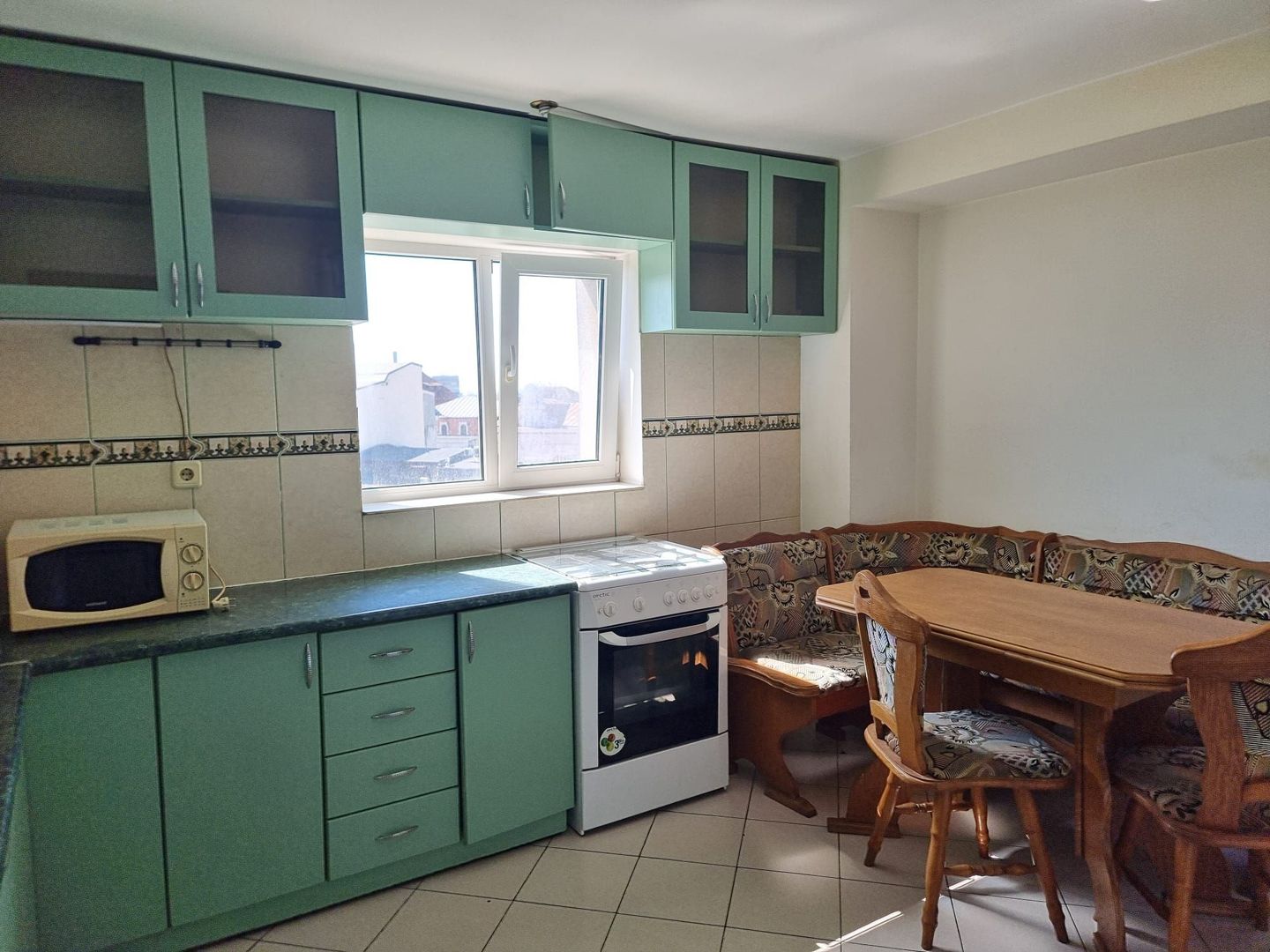 Închiriere clădire – zonă centrală Constanța, aproape de mare - Poză 2