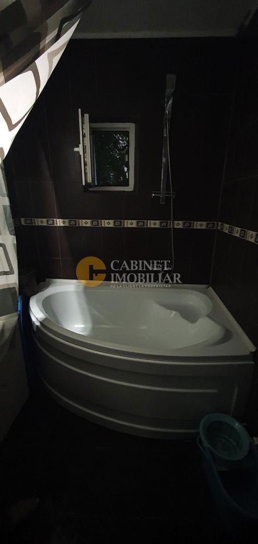 Etaj 1 Apartament Cu 2 Camere Decomandat Nicolina - Poză 7