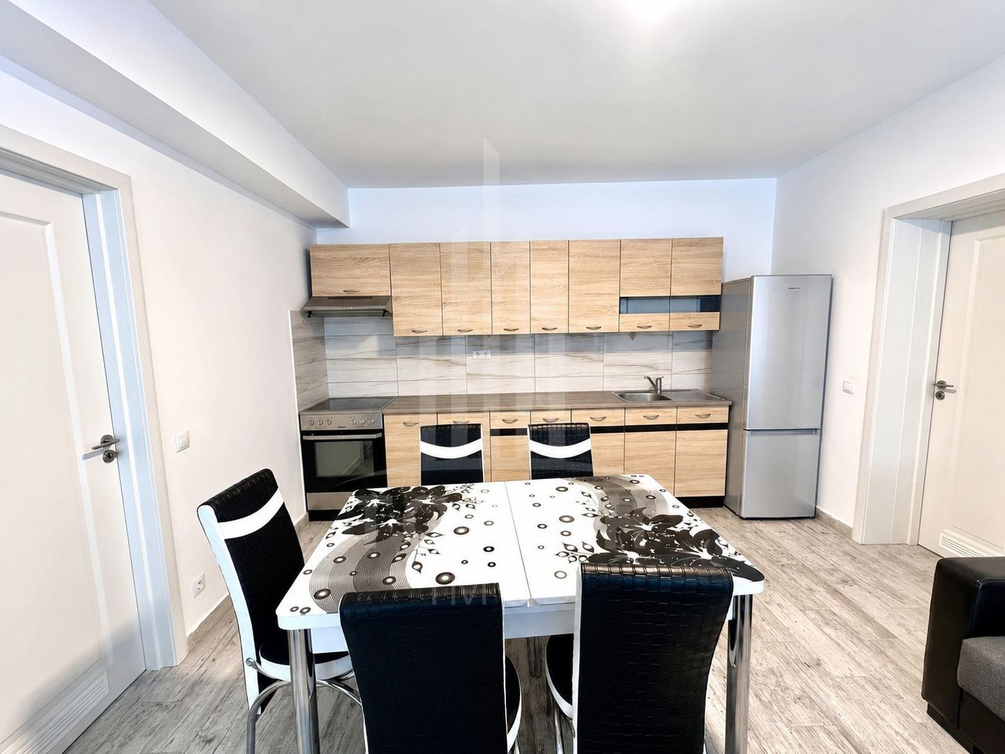 Apartament 3 camere de închiriat – Turnișor - Poză 2