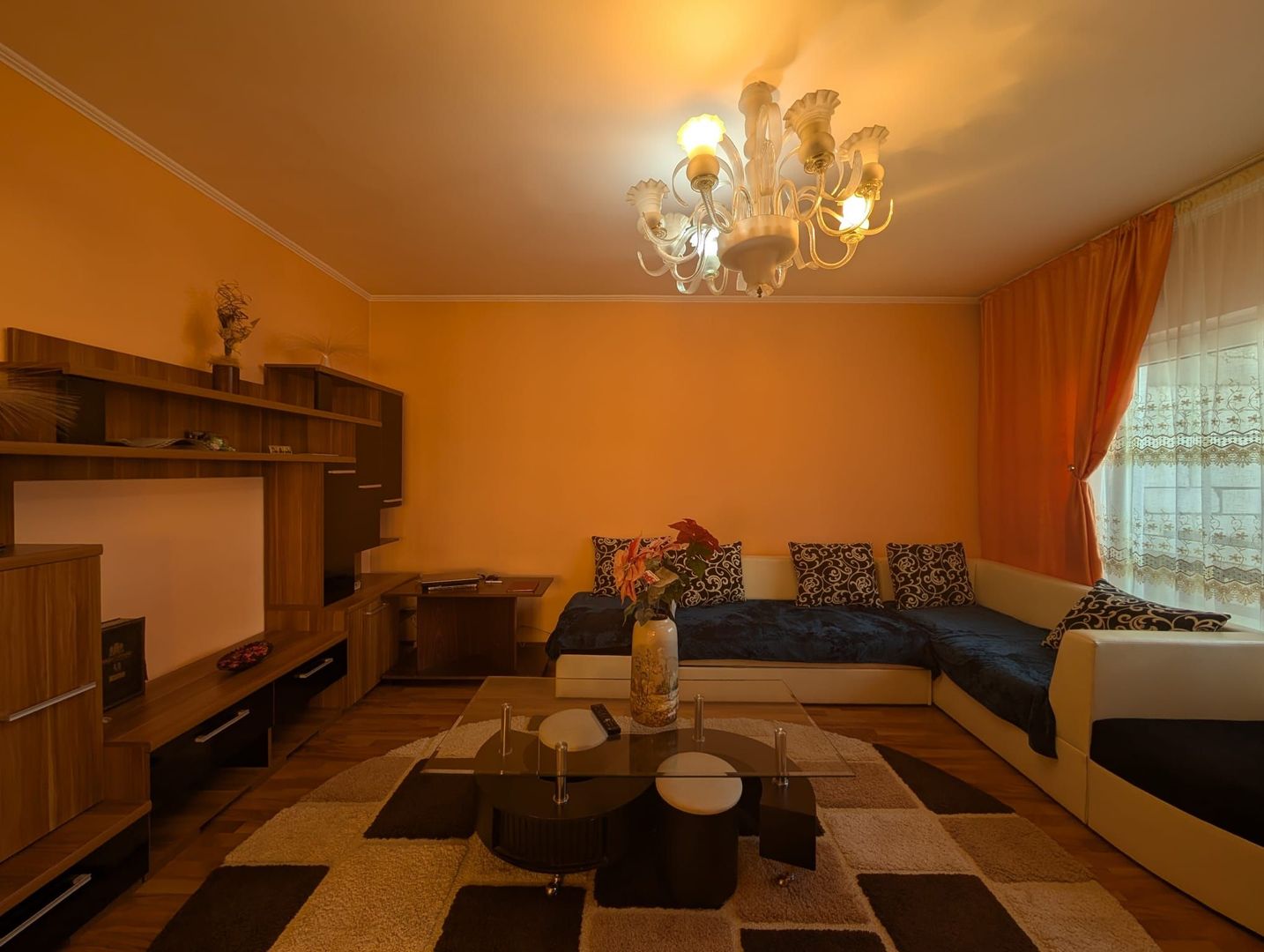 Vila spațioasă 6 camere cu teren generos – Ferentari – Preț excelent! - Poză 9