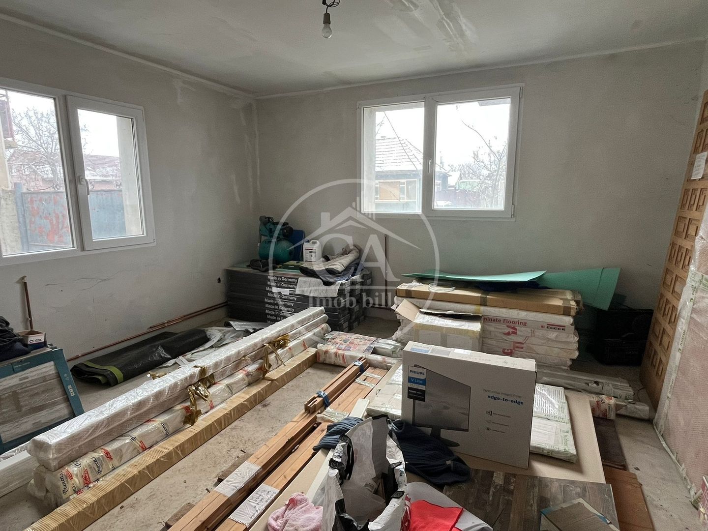 Casa de vanzare D+P+E+M cu 5 camere în Livada De Bihor - Poză 5