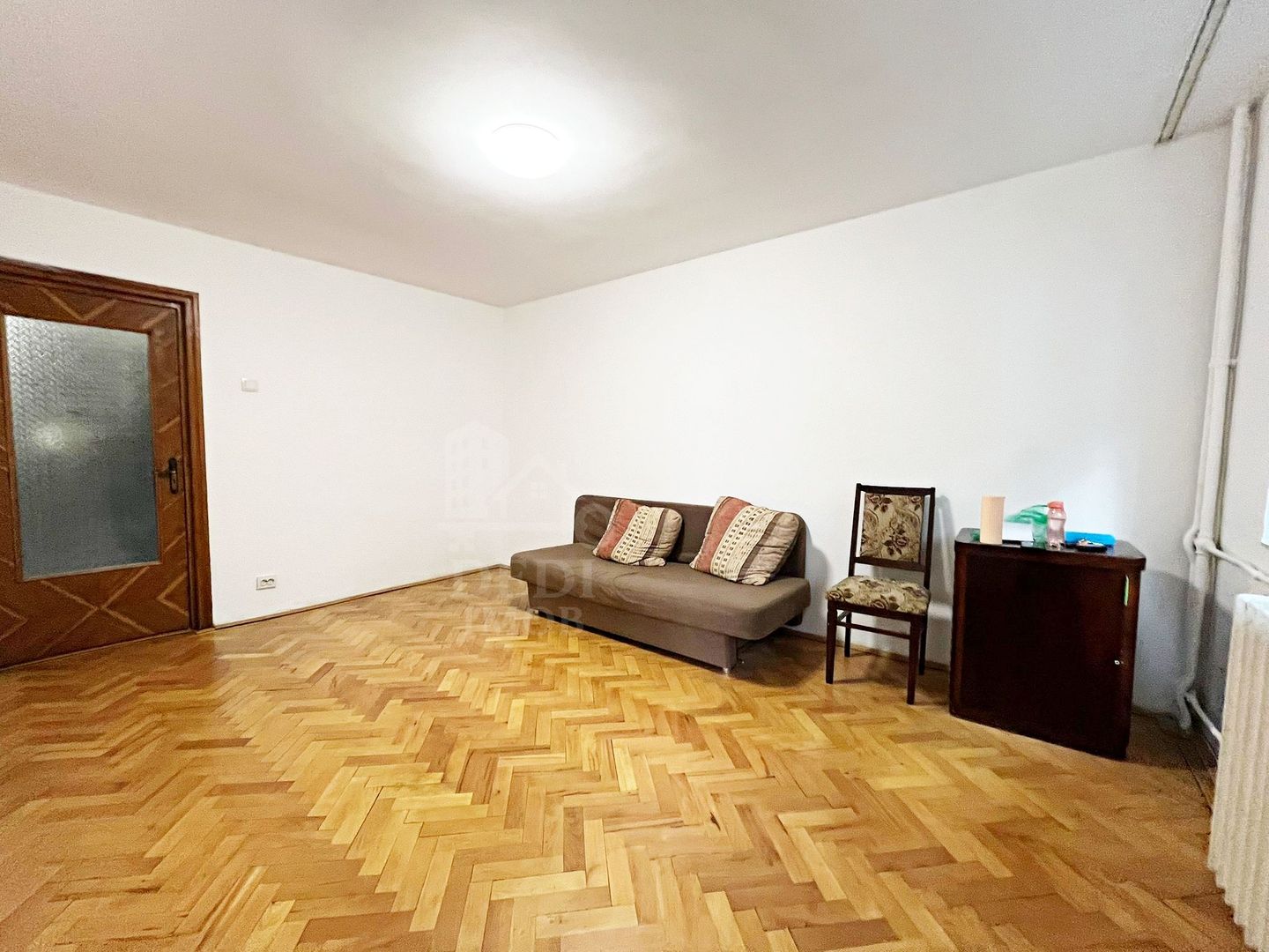 Apartament 2 camere de vânzare in zona Rogerius, Oradea - Poză 2