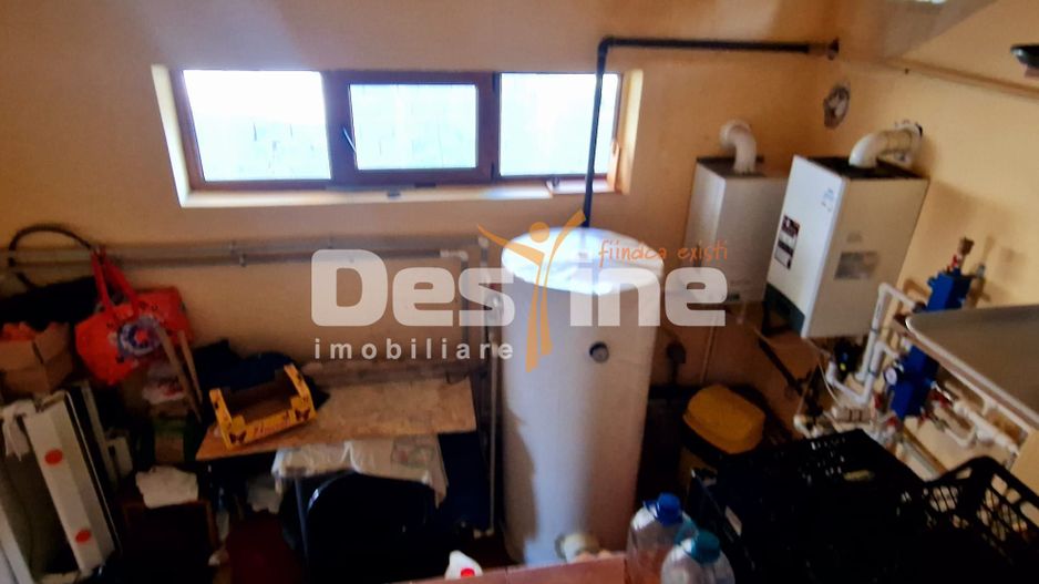 Pensiune de vânzare I Predeal | Teren 600 mp | 14 dormitoare I 12 bai - Poză 12