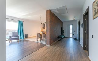 Casă Individuală de Închiriat, Încălzire în Pardoseală, Teren 400 mp - Poză 18