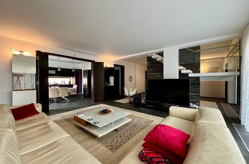 Vila lux de vanzare in cel mai dorit complex din Erou Iancu Nicolae-locatie rara - Poză 3