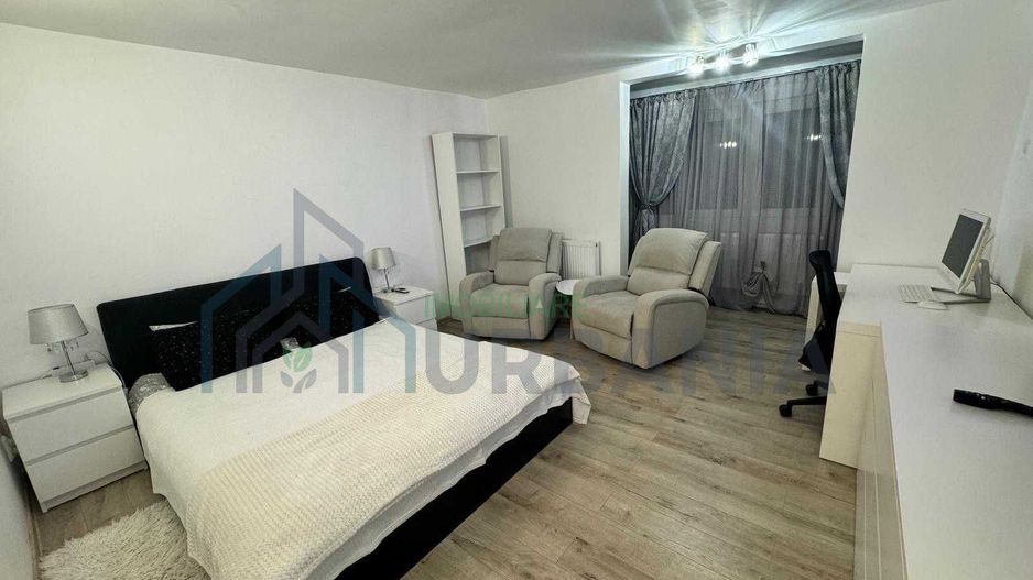 Apartament 1 camera, semidecomandat, 37 mp, etaj 1, zona ultracentrala Iasi, disponibil imediat - Poză 1