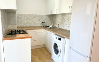APARTAMENT CU 2 CAMERE LA INCHIRIERE IN ZONA VICTORIEI - Poză 2