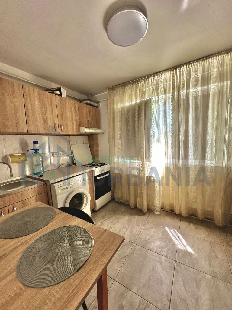 Apartament cu o cameră, decomandat, de închiriat în Zona Gării, Iași - Poză 1