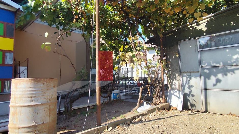 Casa de vanzare + teren in zona Jiului (Bucurestii Noi) - Poză 12