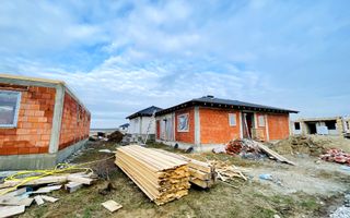 Casǎ de vânzare plan Parter Semifinisatǎ Cihei - Poză 2