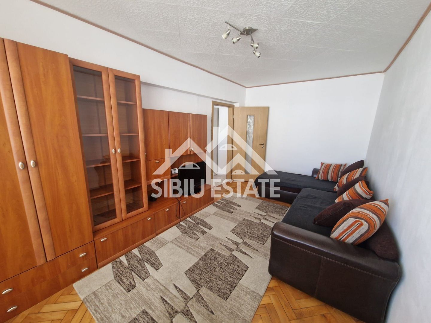 Apartament decomandat 2 camere, pivnita  Zona Siretului – Sibiu  45 mp - Poză 12
