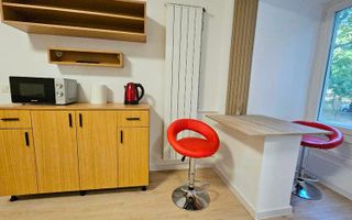 Apartament 2 camere. Decomandat. Cu Parcare.  La 5 min metrou Aparatorii Patriei - Poză 1