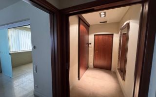 Apartament cu 3 camere de vânzare în Central, Suceava - Poză 1