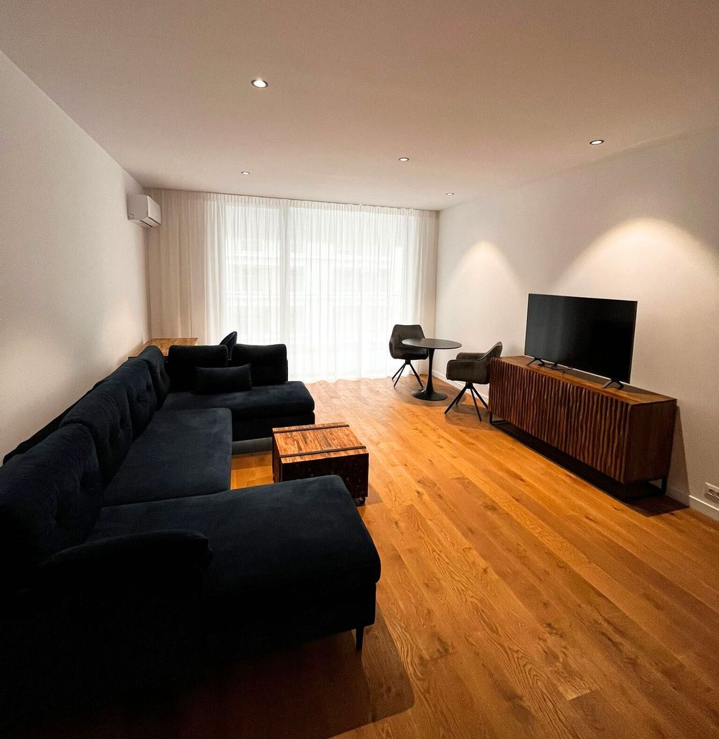 Închiriere apartament in complexul ONE Cotroceni Park - Poză 1