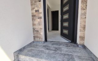 Casa cu garaj, pivnita, curte mare - Poză 10