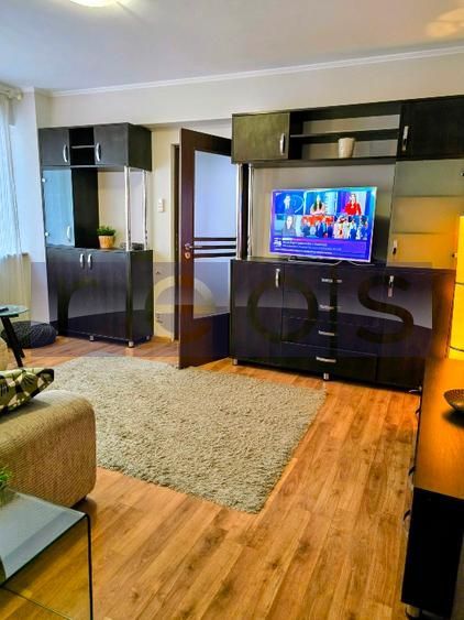VANZARE APARTAMENT CISMIGIU ULTRACENTRAL 2 CAMERE 34MP BLOC LIRIC - Poză 3
