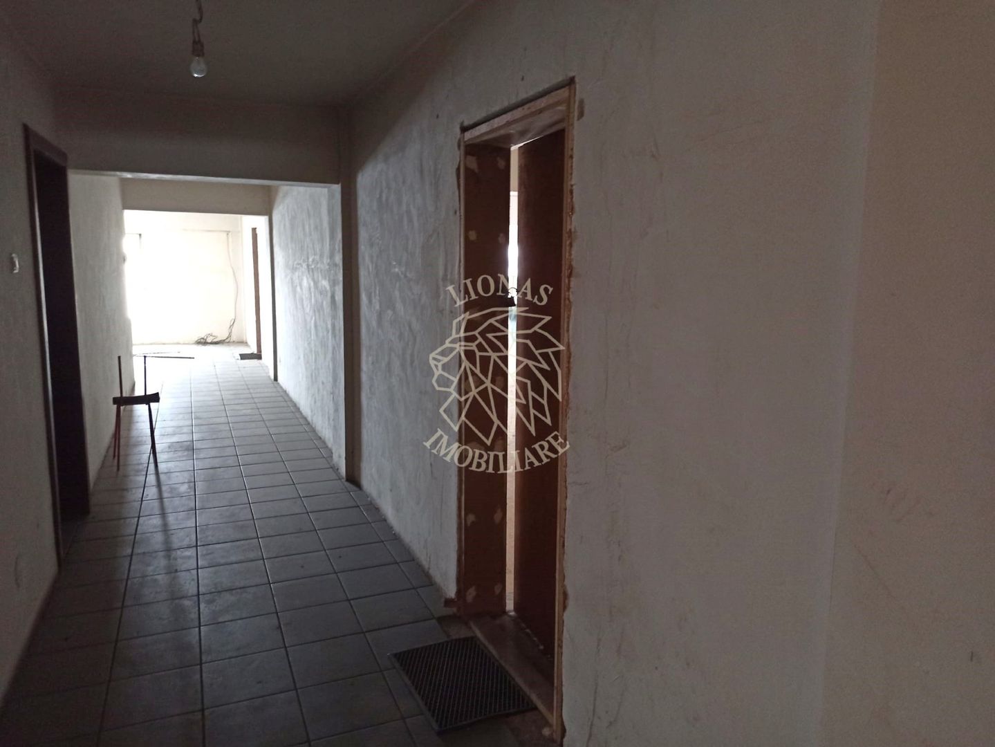 Spatiu Birouri 25-300 mp-2 nivele et 1/2-Zona Str. Libertatii - Poză 6