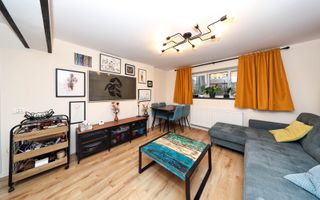 Apartament cu 3 camere la casa | Curte 130 mp | Zona Grivitei strada Vulcan - Poză 5