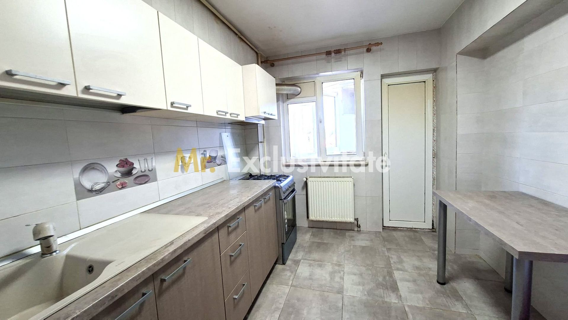 Apartament 3 camere Ultracentral-Pitesti-Bloc Mobilux etaj intermediar - Poză 5