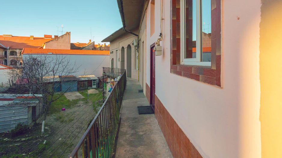 Apartament  cu 2 camere ultracentral  lânga Casa cu Lacăt - Poză 4
