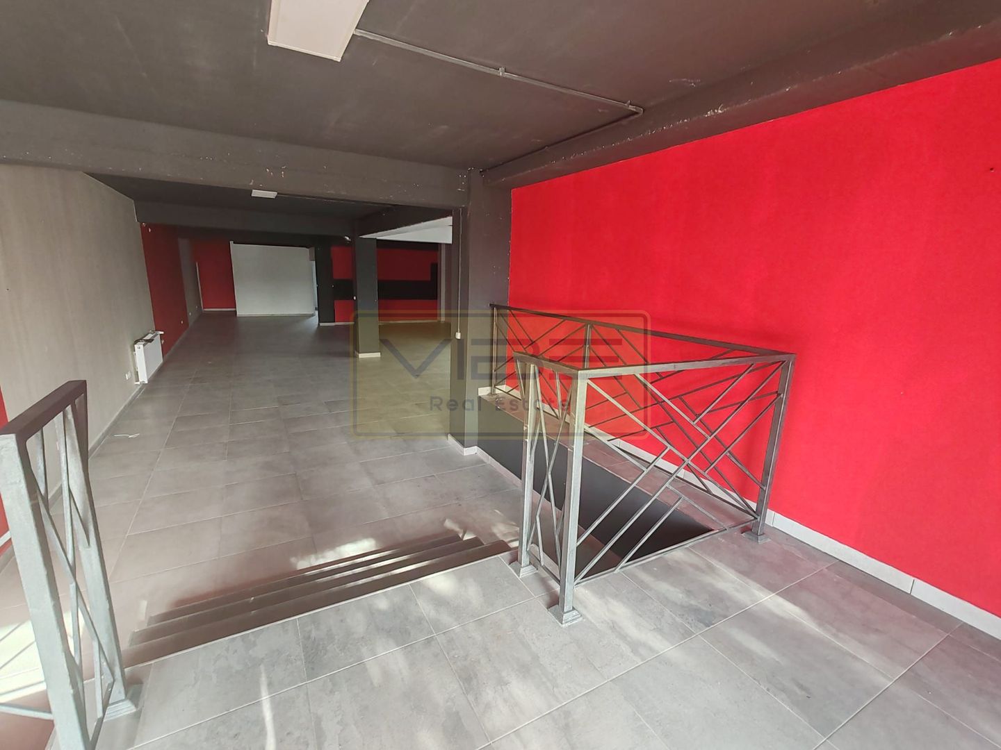 Spatiu comercial  la bulevard- 200 mp / 308 mp ! - Poză 3